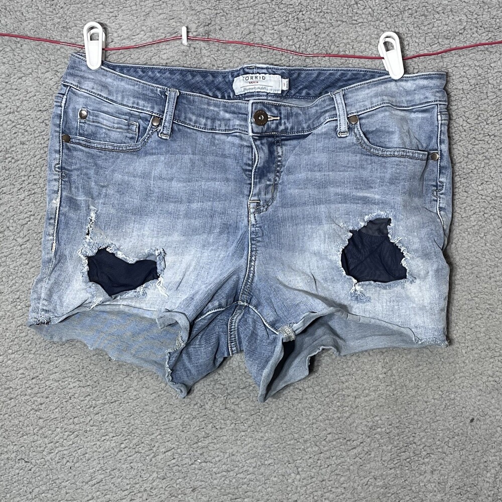 Torrid Women's Distressed Denim Jeans Shorts Cut Off Patchwork Size 18 Jorts